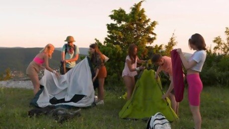 Group outdoor dicking with good looking Nika Murr & Elise Moon