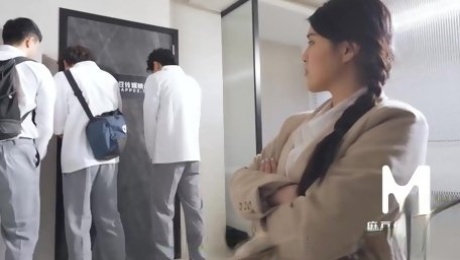 Chinese teacher gang-banged by her energized students
