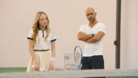 Shapely blonde Aubrey Star gets fucked on a tennis court