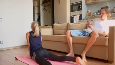 Downblouse Yoga With Eva
